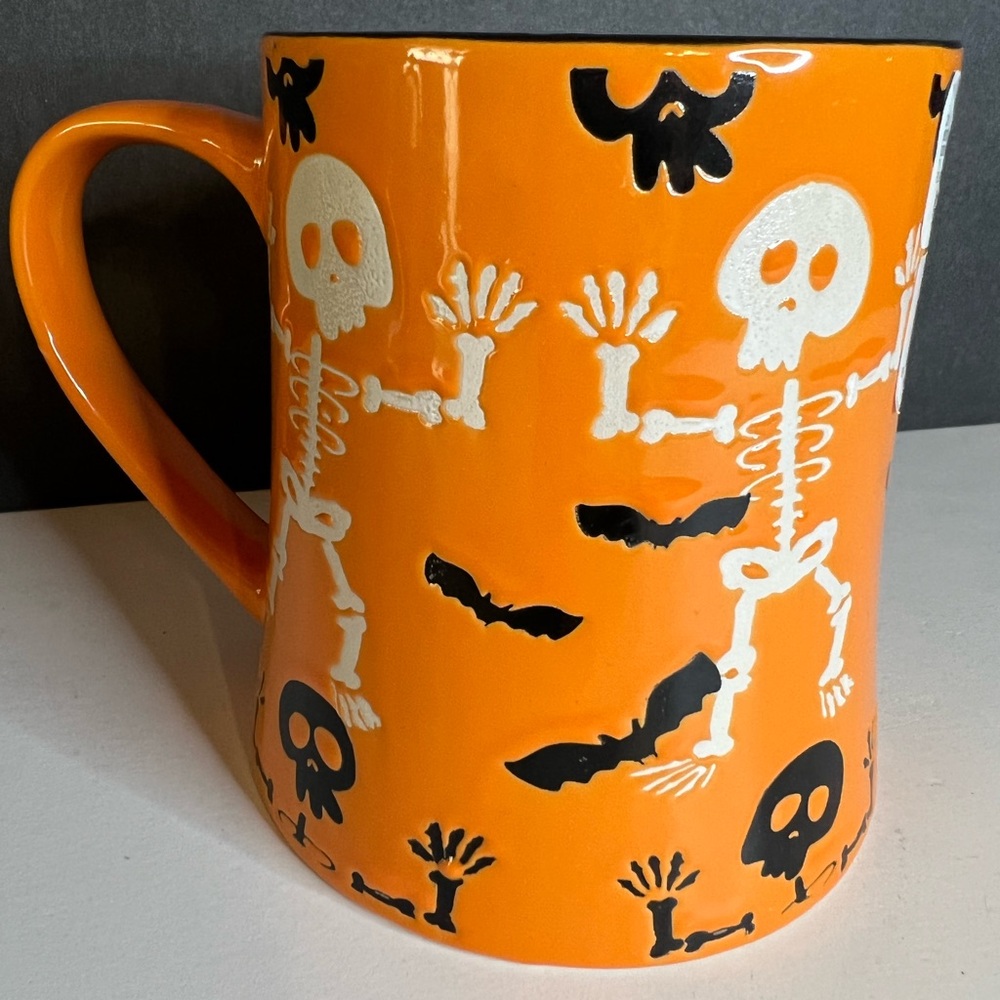 Halloween Ceramic Happy Boo Orange Mug Skeletons Bats Black White